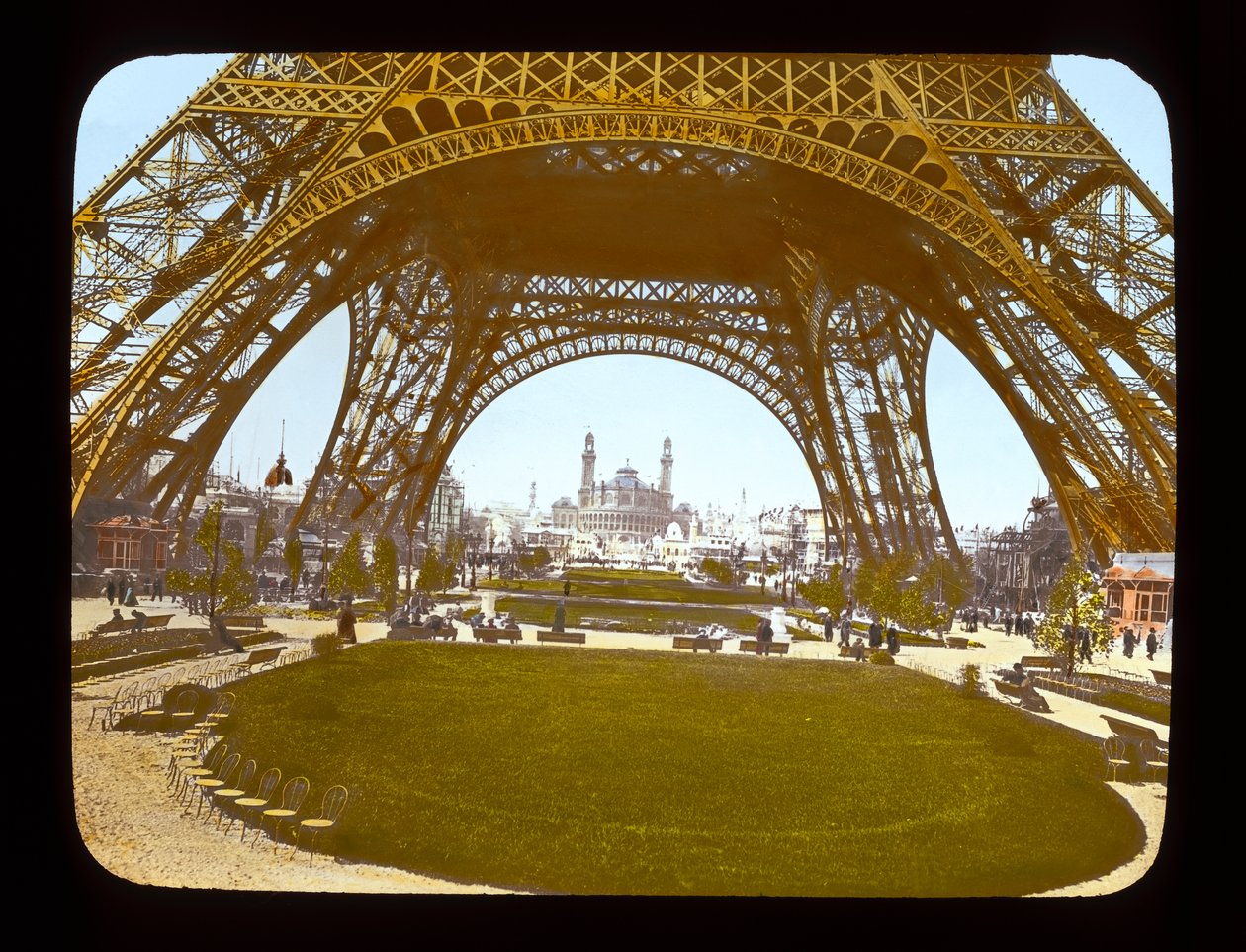 Paris-udstilling: Eiffeltårnet og Trocadero, 1900 (lanternerutsjebane) af French Photographer