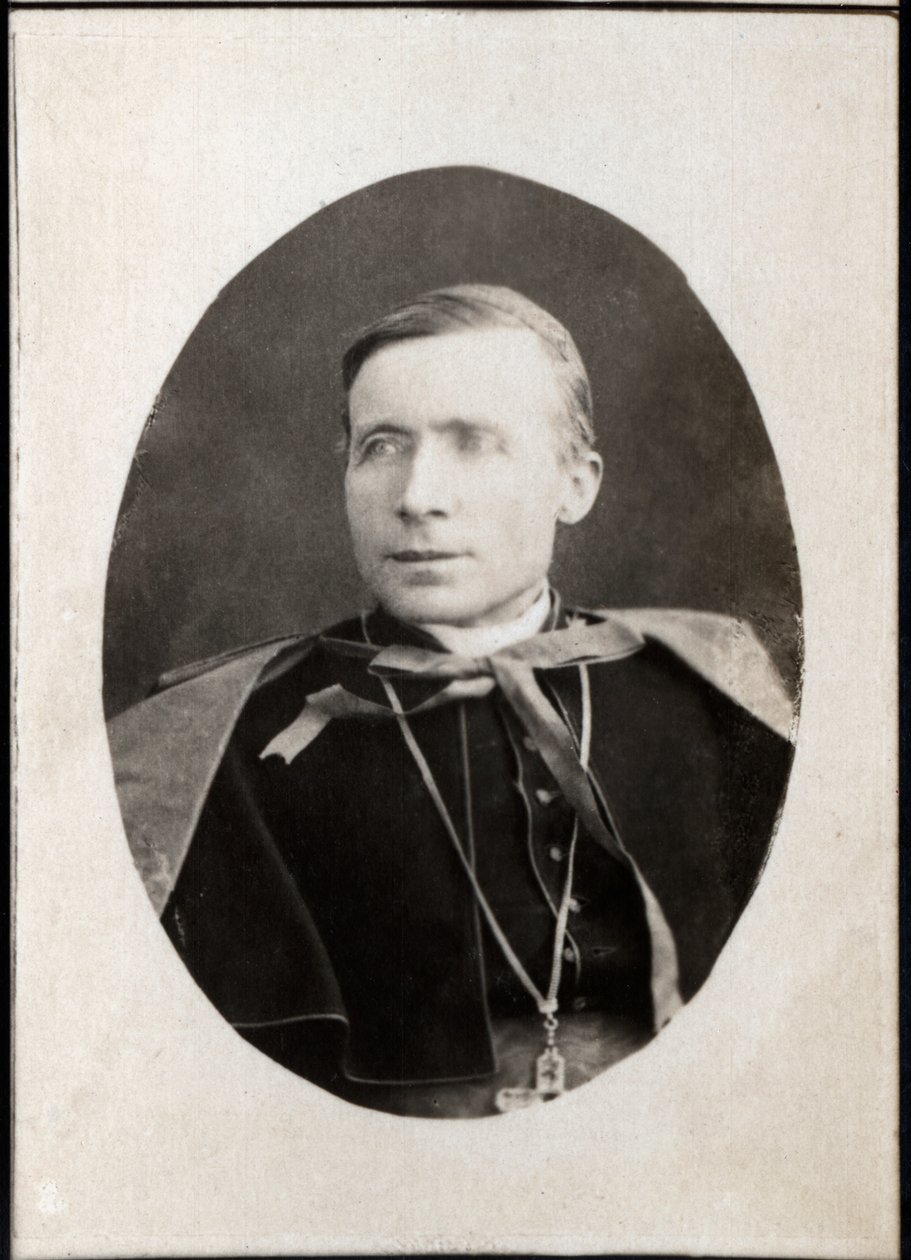 Portræt af James Gibbons (1834-1921), amerikansk kardinal. af French Photographer