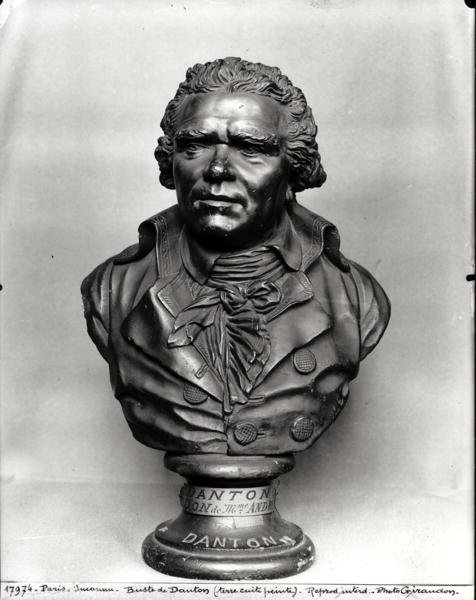 Buste af Georges Danton (1759-94) (malet terracotta) af French School