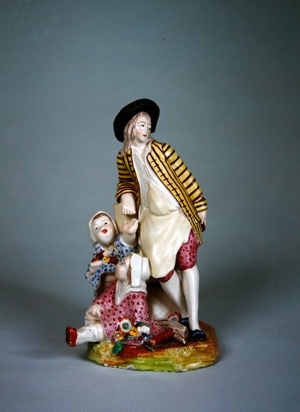 Sceaux fremstiller statuette af en ung bødker eller smed med sine to døtre (fajance) af French School