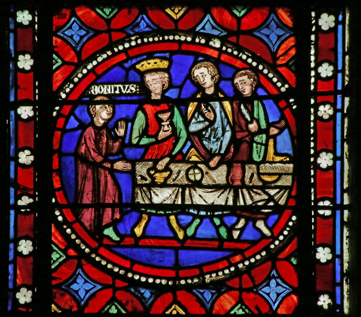 Vindue, der afbilder scene fra Saint Bonnets liv: Saint Bonnet skal på arbejde for kong Sigebert II af AuSaintrasie af French School