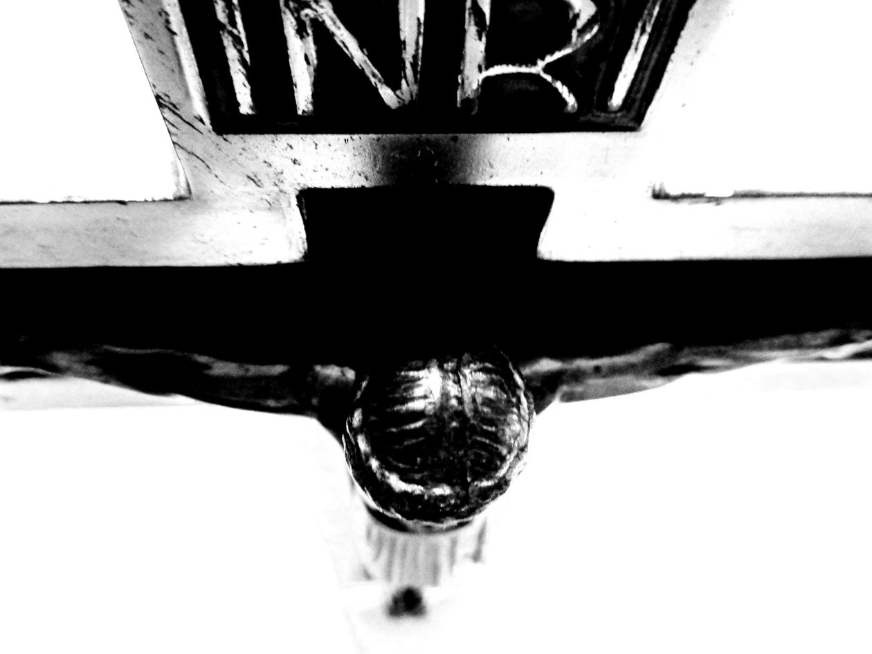 INRI1 af Martina Konitzky