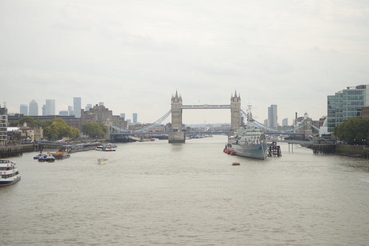 London Bridge over Themsen i hjertet af London af Albert Mansour