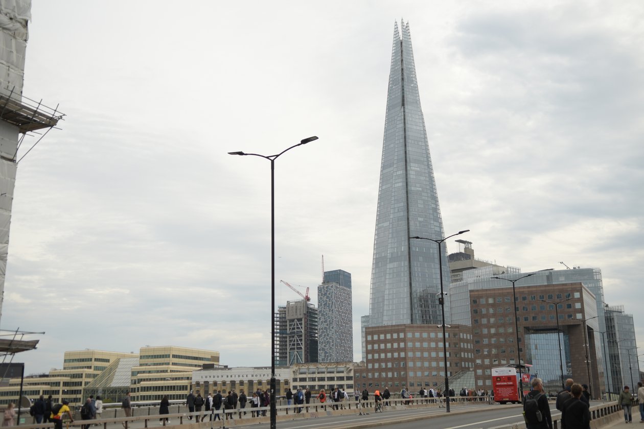 London Bridge over Themsen i hjertet af London af Albert Mansour