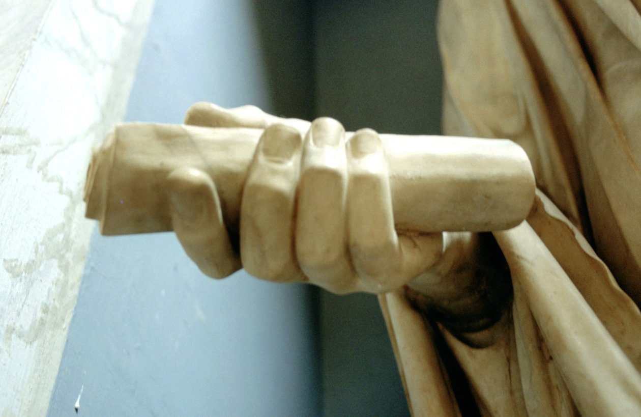 Detalje af en af hænderne fra en statue af den romerske kejser Titus af A. Lorenzini