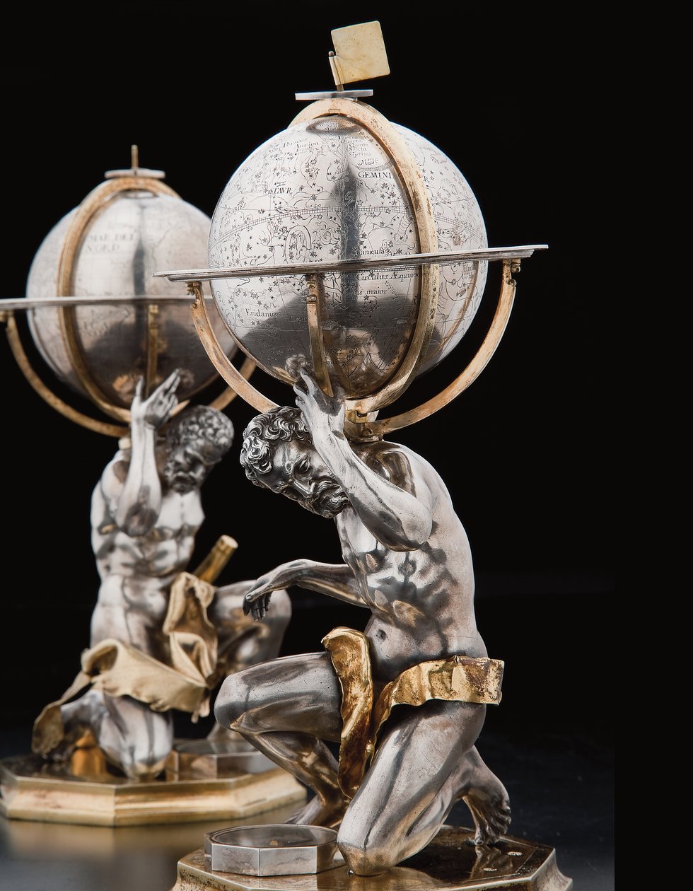 To enestående jord- og himmelkloder, støttet af Hercules og Atlas, Augsburg, 1697-99 af Abraham Drentwett