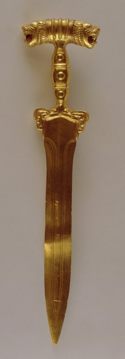 Sværd med dobbelt løvehovedsgrebsdekoration, fra Hamadan, Iran (guld) af Achaemenid
