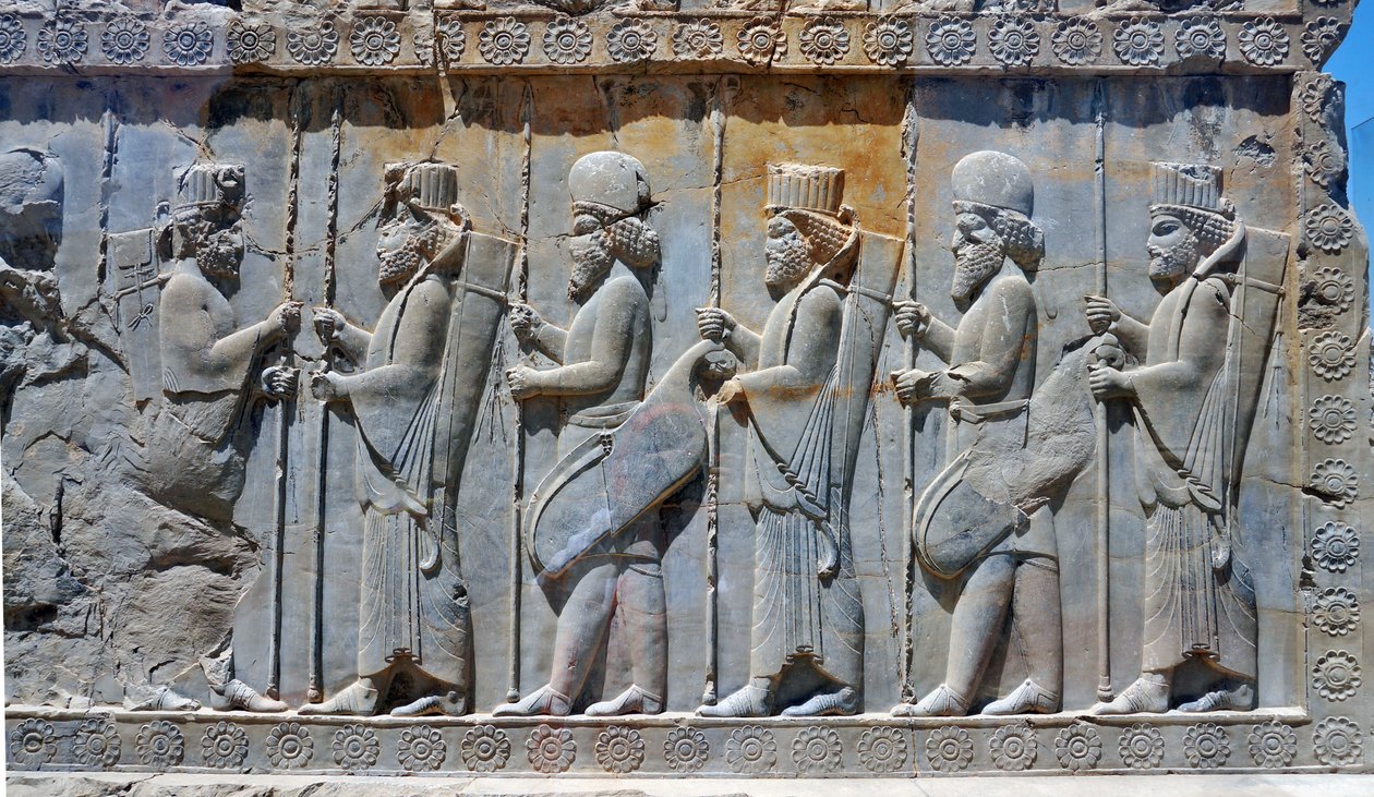 Vægudskæring af den kongelige garde, Tachara, Persepolis, ca. 6.-5. århundrede f.Kr. (grå sten) af Achaemenid