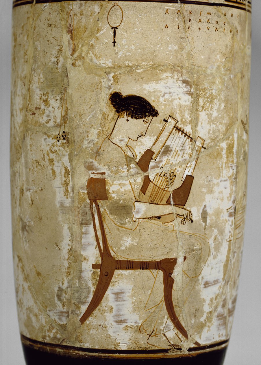 Lofts hvidgrundet lekythos dekoreret med en kvinde, der spiller en cithara (glaseret terracotta) af Achilles Painter