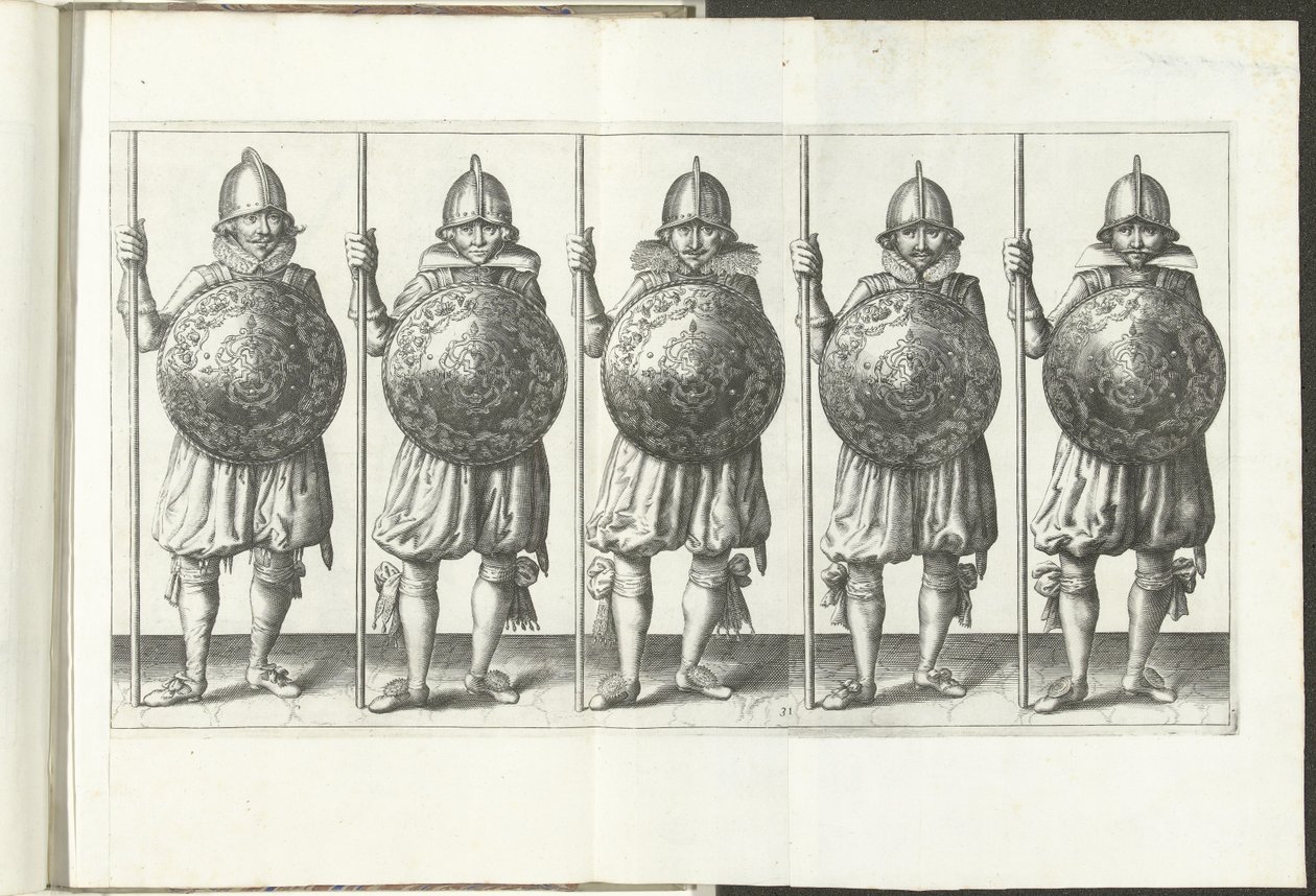 Skjold- og spidsøvelsen: Fem soldater, der står side om side på linje med spiret i højre hånd hvilende på jorden og skjoldet foran kisten (nr. 31), 1618 The Nassausche Wapen-Handinge, van Schilt, Spies, Rappier andde Mål : beyde f af Adam van Breen