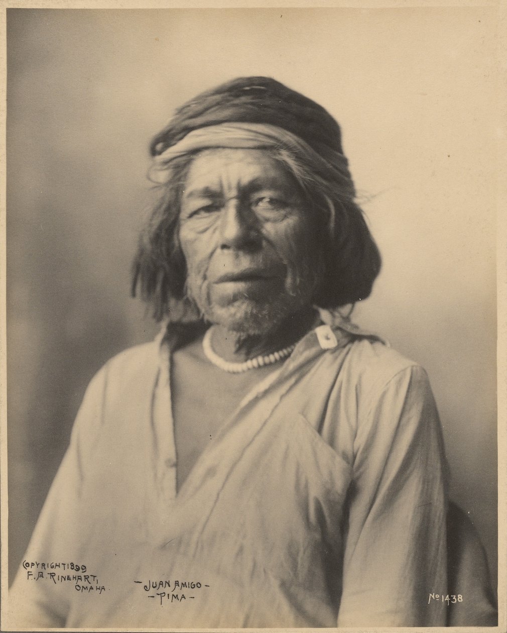 Juan Amigo, Pima af Adolph F. Muhr