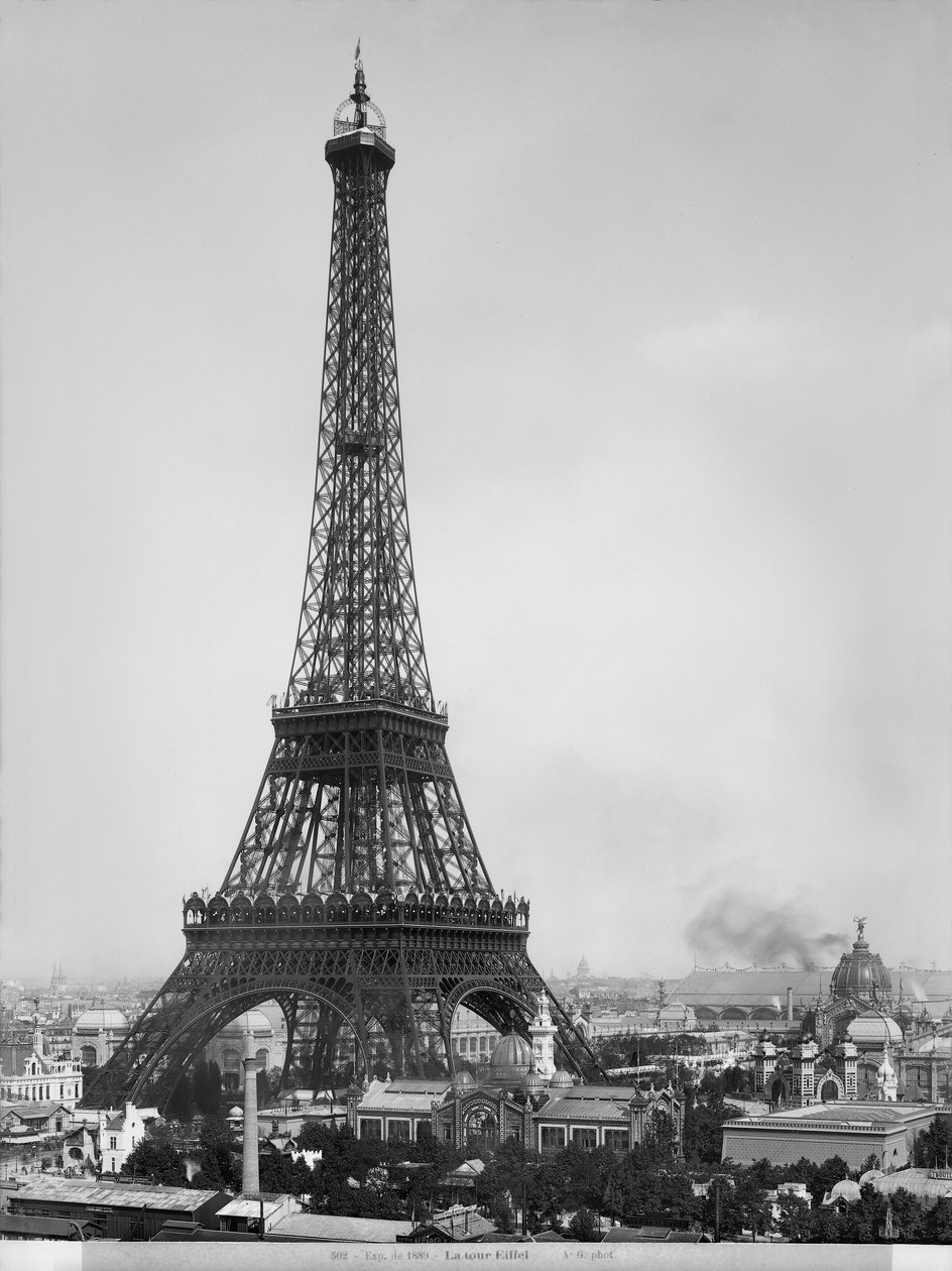Eiffeltårnet (1887-89) fotograferet under verdensudstillingen i 1889 i Paris, arkitekt Gustave Eiffel (1832-1923) af Adolphe Giraudon