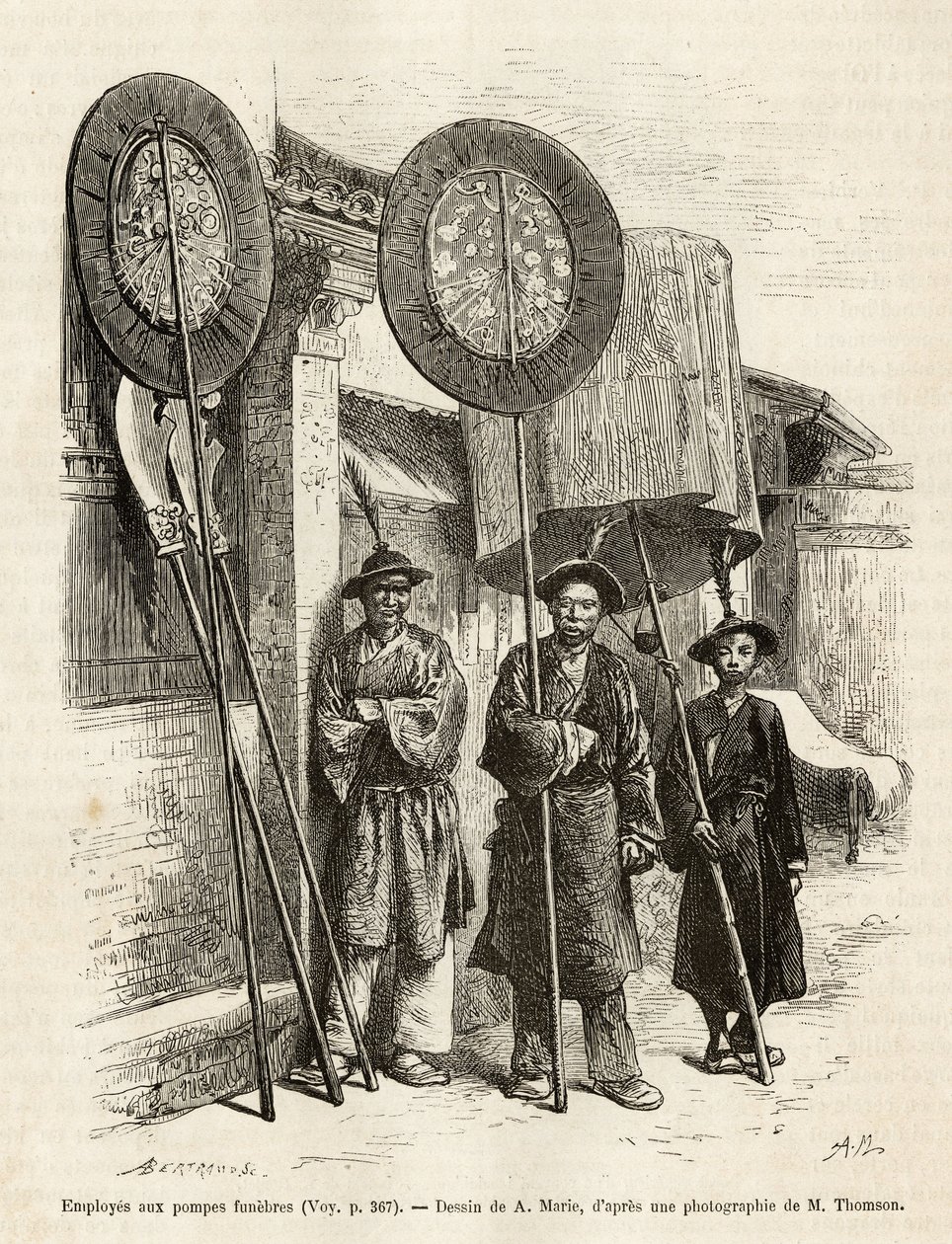 Tre begravelsesarbejdere i Pekin. Gravering efter A.Maries tegning, til illustration af rejsen til Pekin og Nordkina, af T.Choutze, i 1873, udgivet i “” Le tour du monde””” 1876, redigeret af Edouard Charton, udgave Hachette, Paris. Selva samling. af Adrien Emmanuel Marie