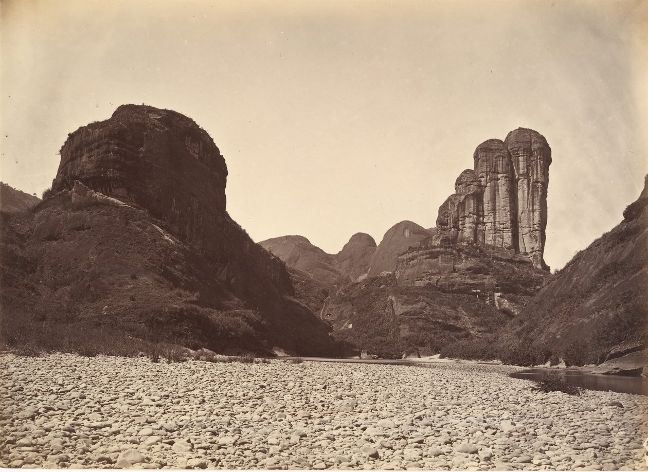 Stablet stenbjerg nær Sing Chang, ca. 1869. af Afong Lai