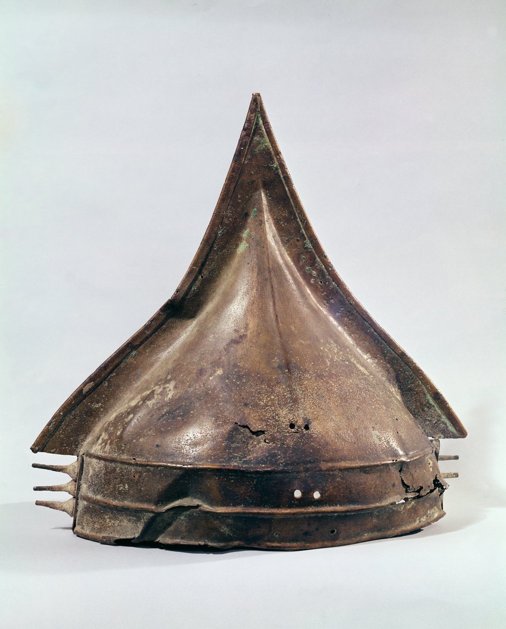 Hjelm, fra Armancourt af Age Bronze