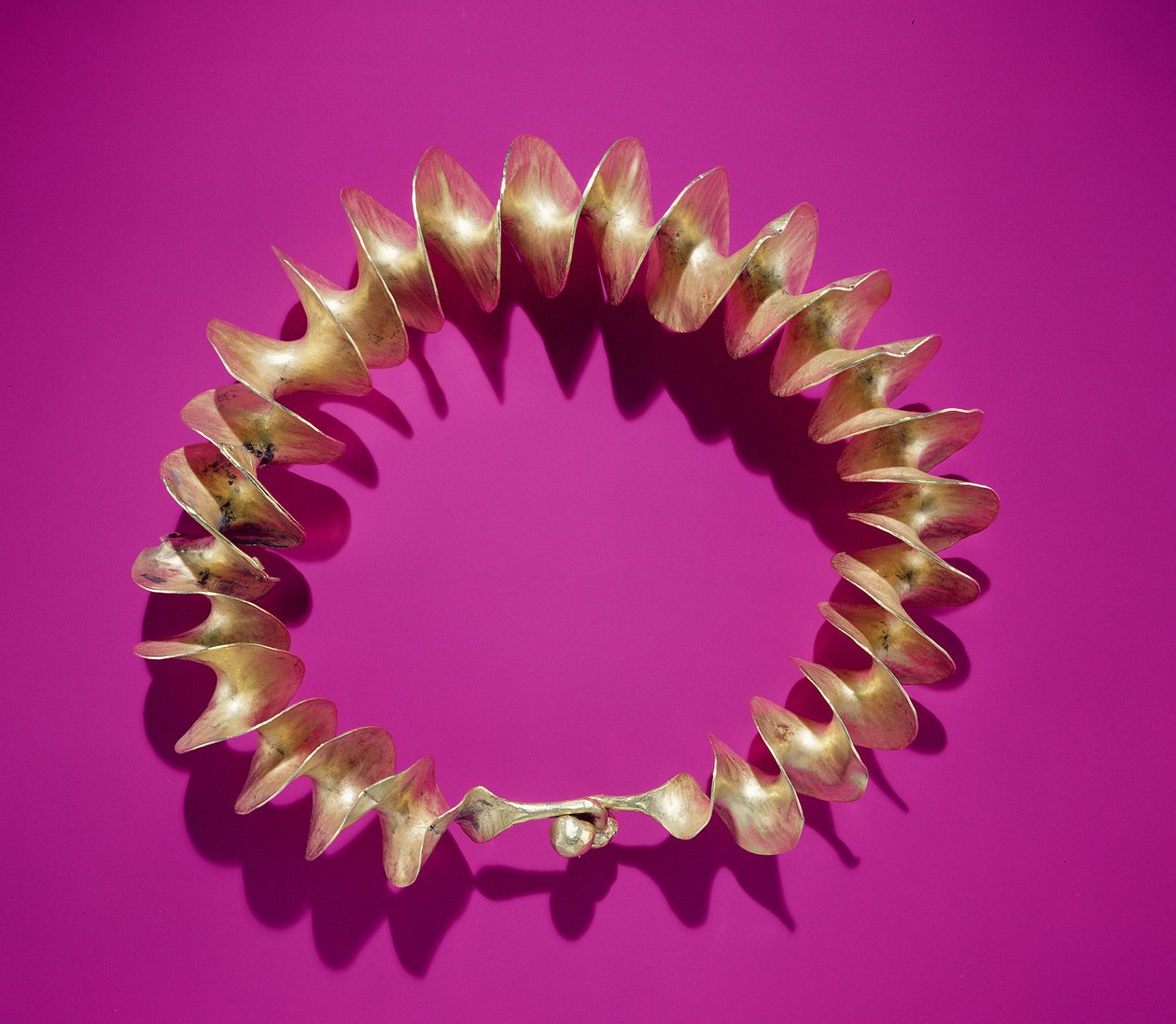 Ribbon torc, nær Belfast, County Antrim, sen bronzealder af Age Bronze