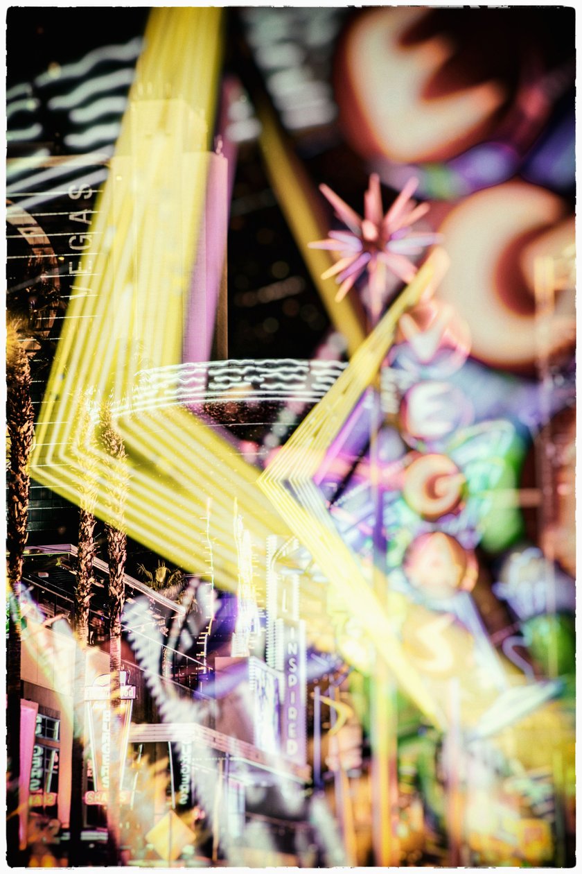 Magnetiske felter i Vegas, 2020 (foto) af Alex Caminker