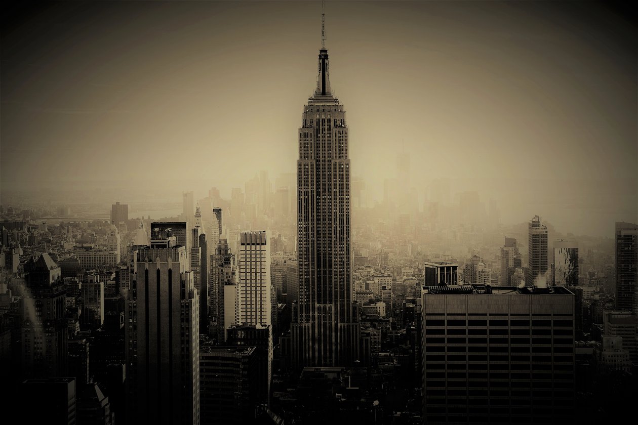 Tower, 2019, (fotografi) af Alex Caminker
