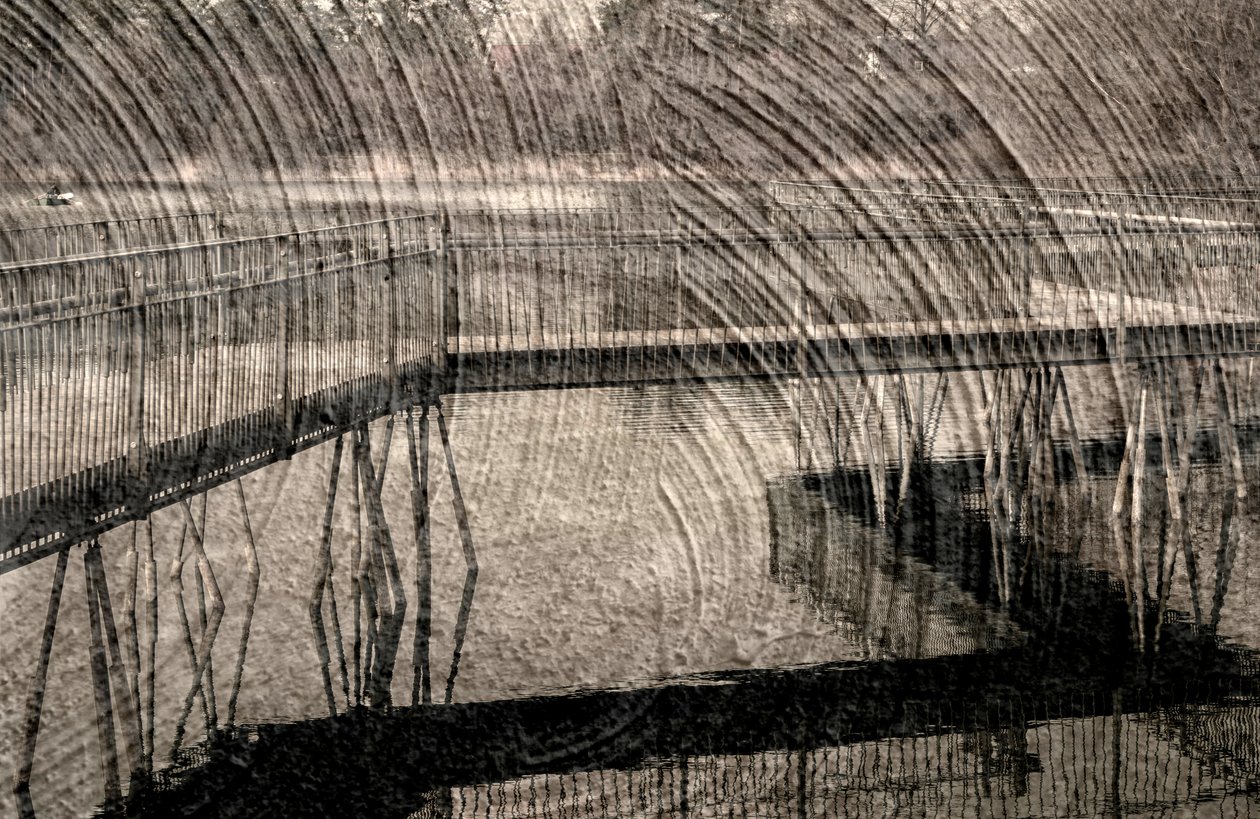 usynlig, 2019, (blandet medier) af Alex Caminker