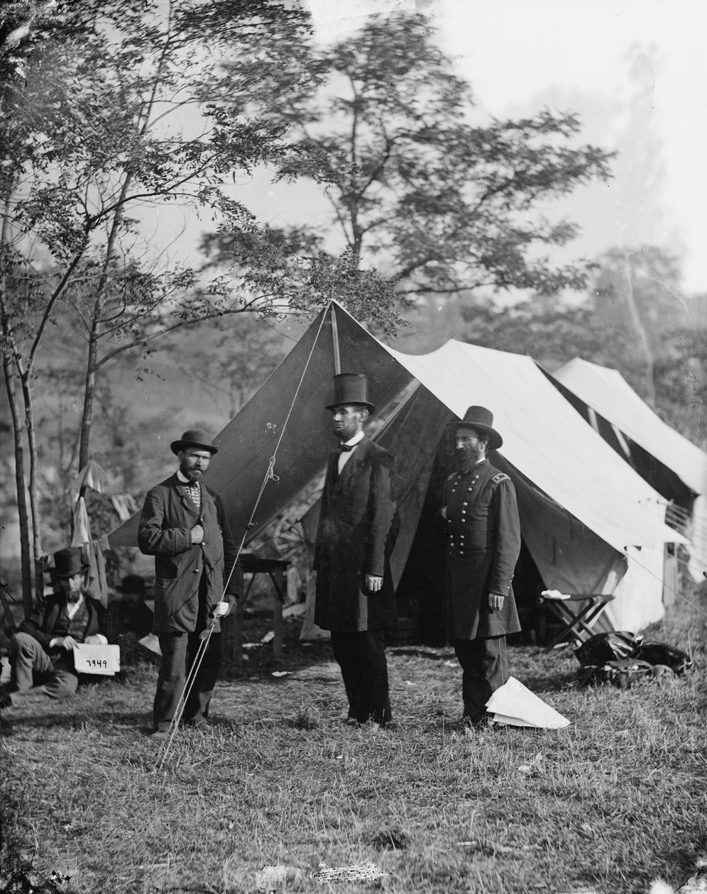 Abraham Lincoln med Allan Pinkerton og generalmajor John A. McClernand, 1862 af Alexander Gardner