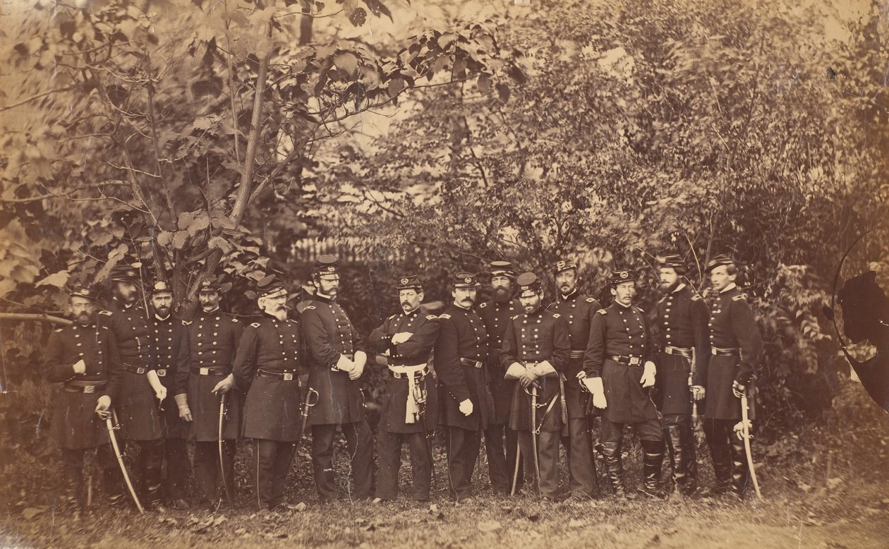 General McClellan og stab, ca. 1863. af Alexander Gardner.