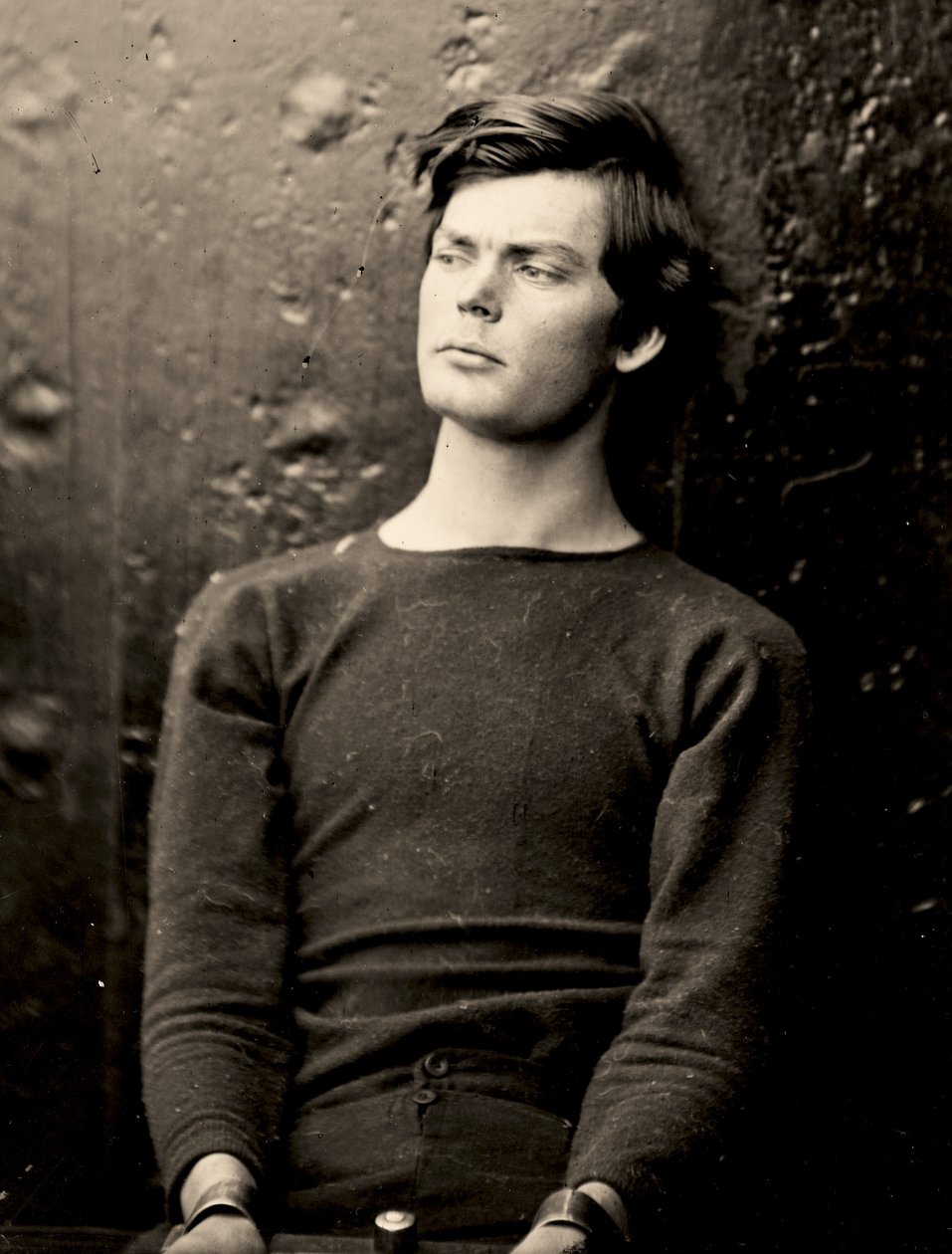 Lewis Powell i håndledsjern ombord på USS Saugus, 1865 af Alexander Gardner