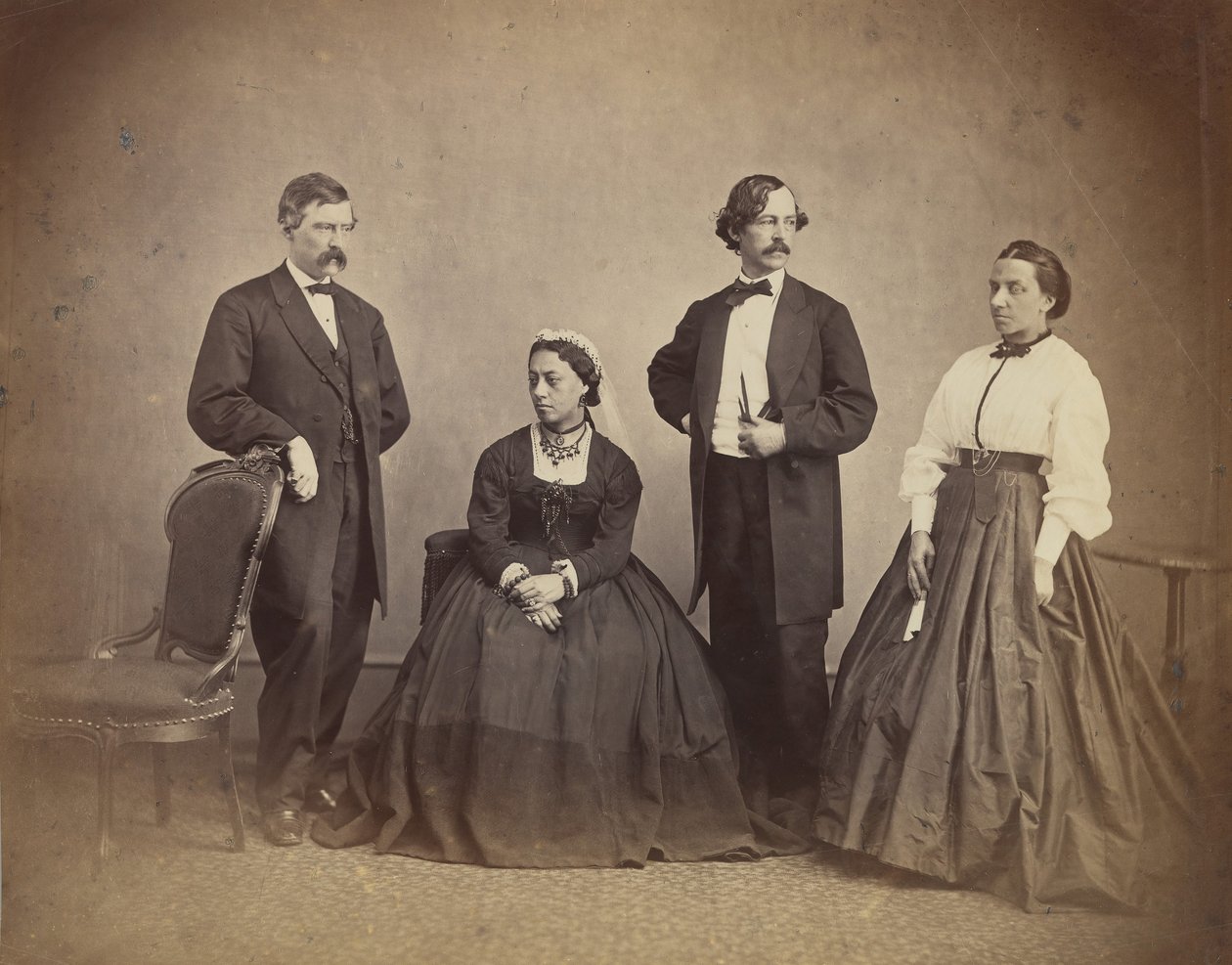Dronning Emma af Hawaii og hendes følge, 1865. af Alexander Gardner