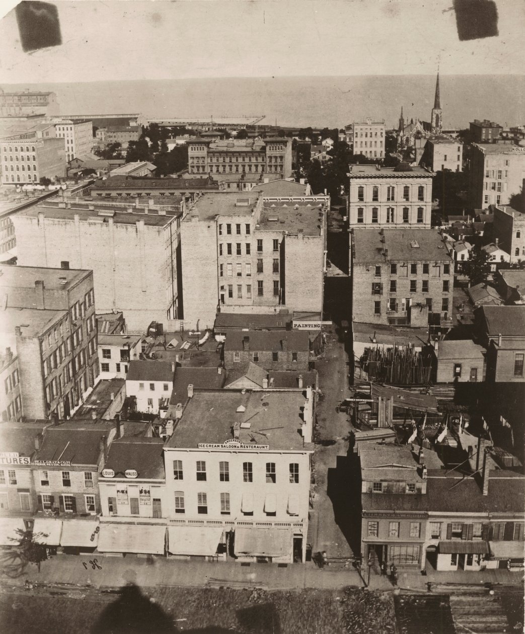 Udsigt mod øst fra kuppelen på retsbygningen i Chicago, 1858 af Alexander Hesler