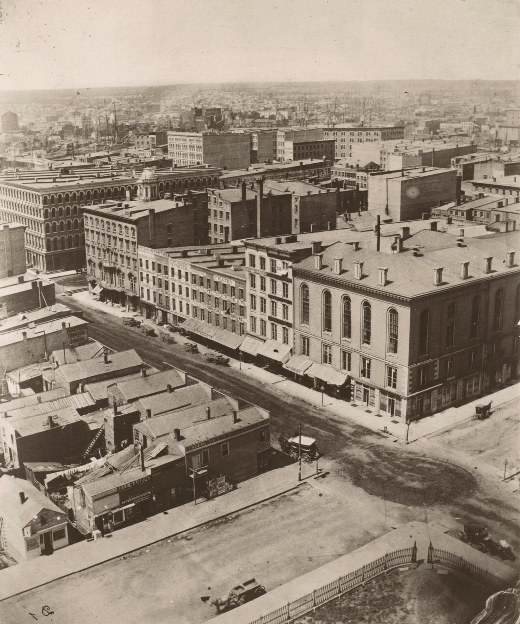 Udsigt nordvest fra kuppelen på retsbygningen i Chicago, 1858 af Alexander Hesler