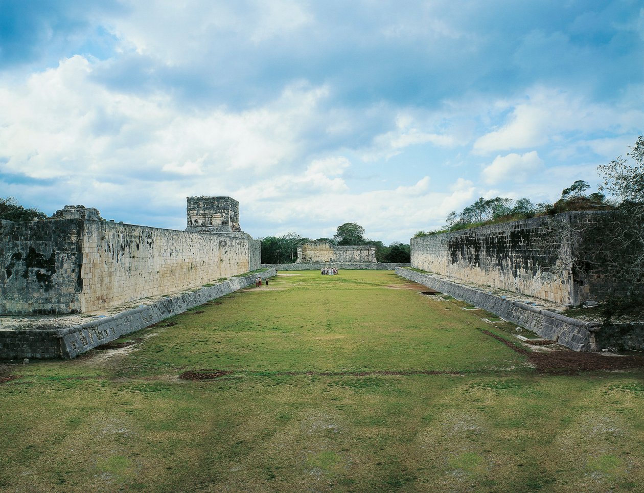 Mexico, Yucatan State, Chichen Itza, Great Ballcourt af Nicolas Toussaint Charlet