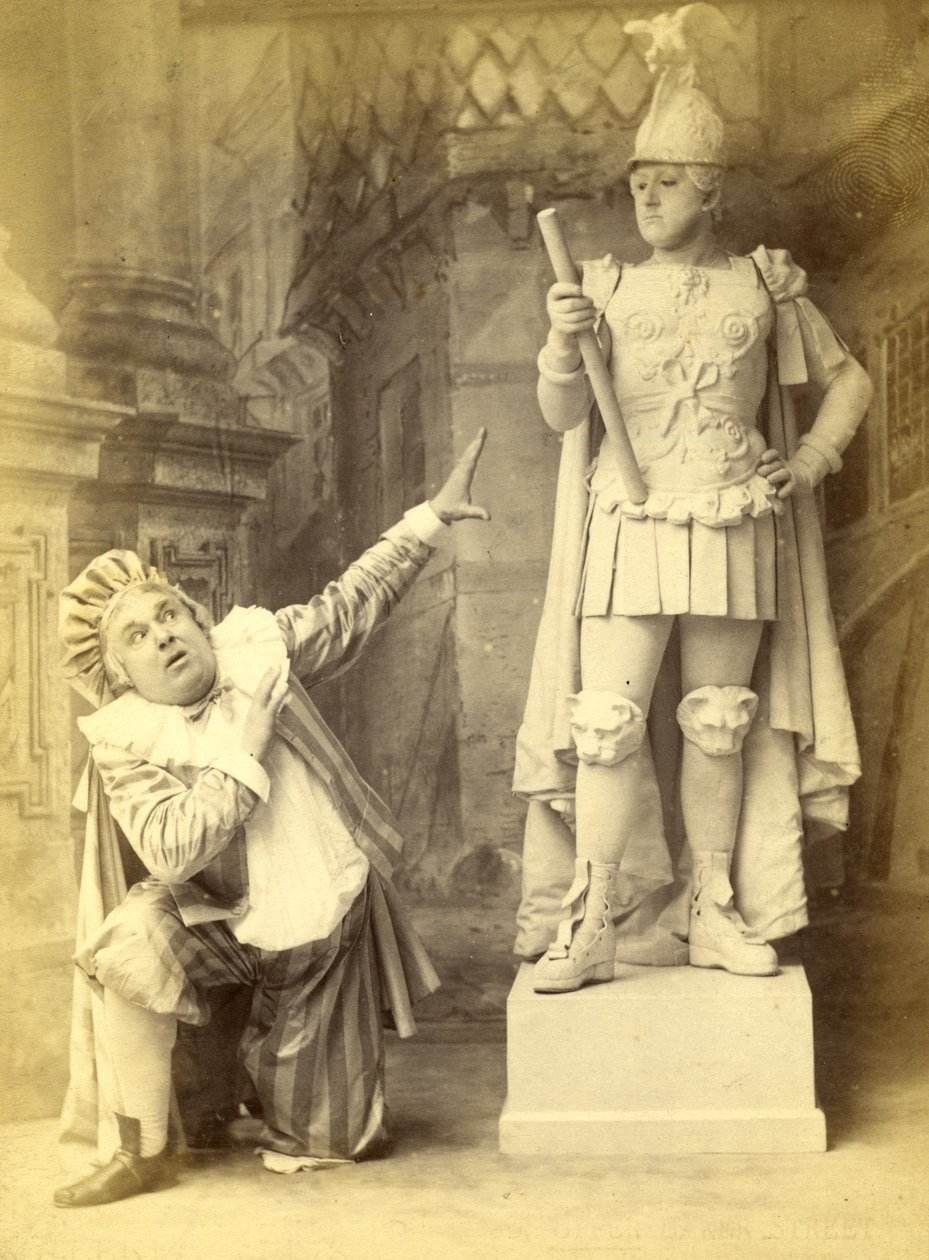 Statuen og Sganarelle, fra en opsætning af "La Statue du Commandeur" eller "Don Juan Up to Date", 1892 (foto fra kabinettet) af Alfred Ellis