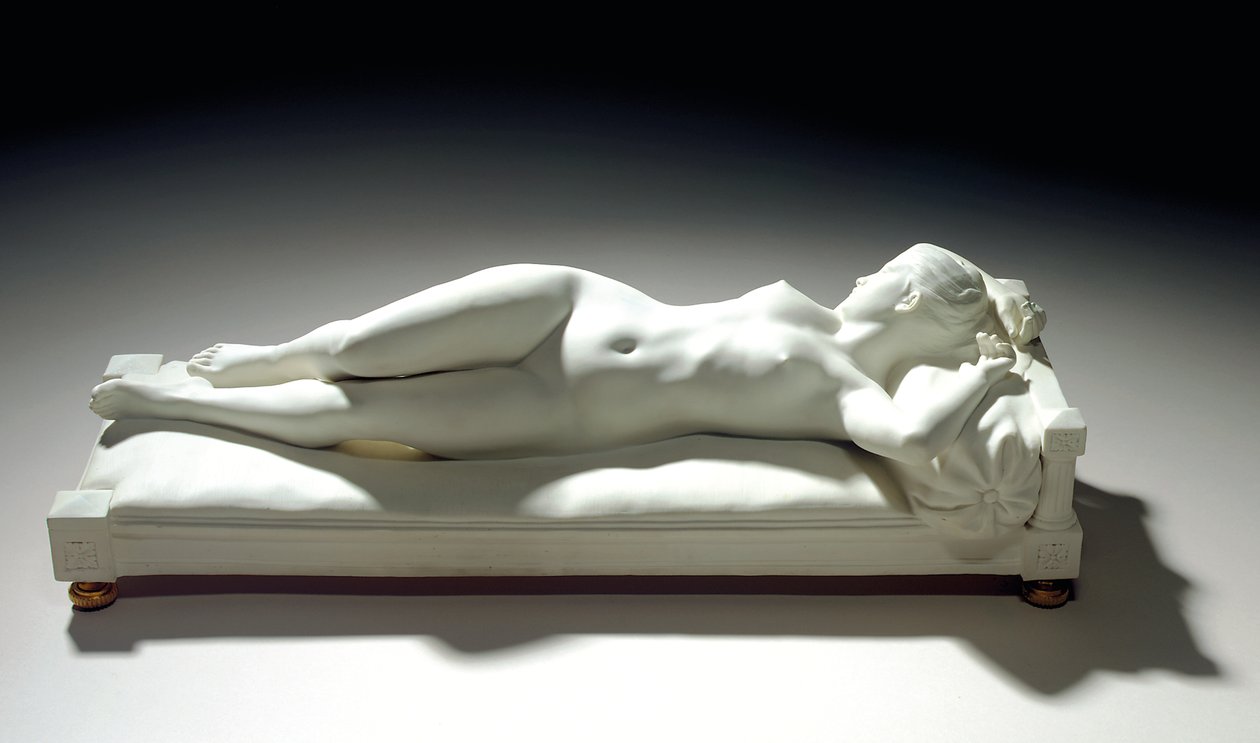Sevres kiksefigur af en liggende nøgen, 
