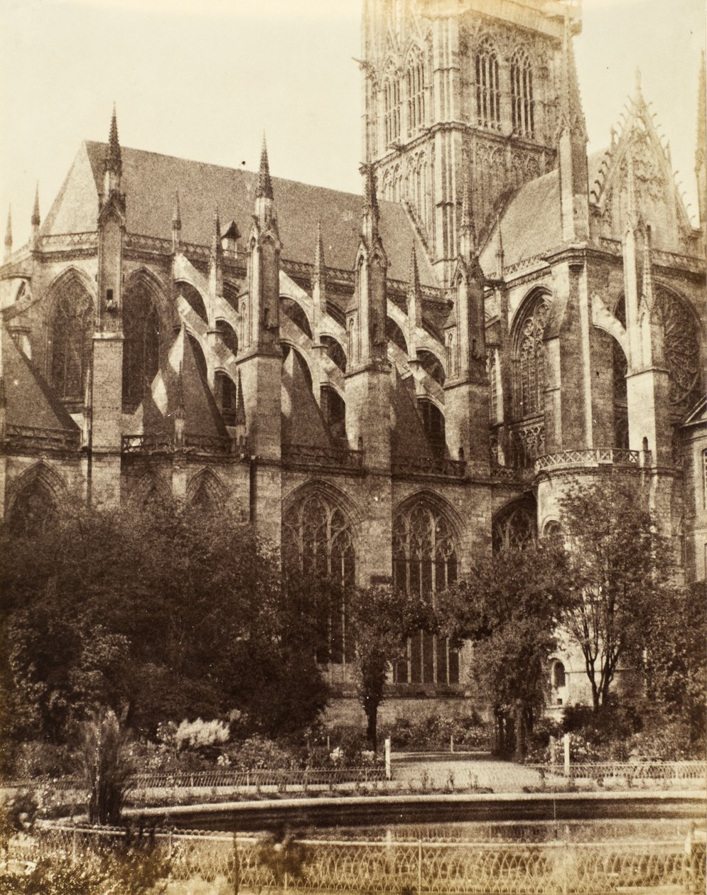 St. Oven, Rouen. 1856 (albumin sølvtryk) af Alfred Capel Cure