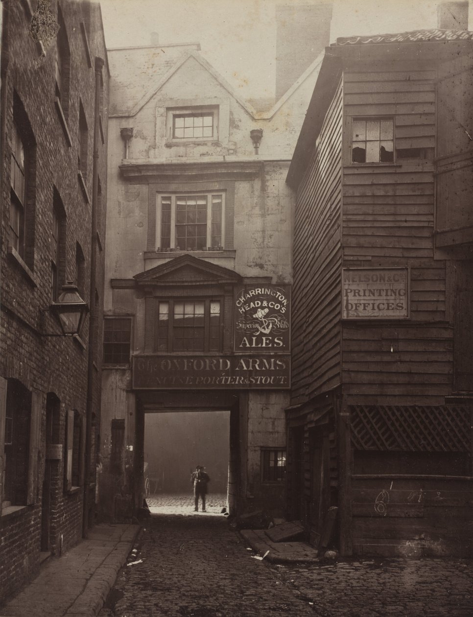 The Oxford Arms, Warwick Lane af Alfred H. and John Bool