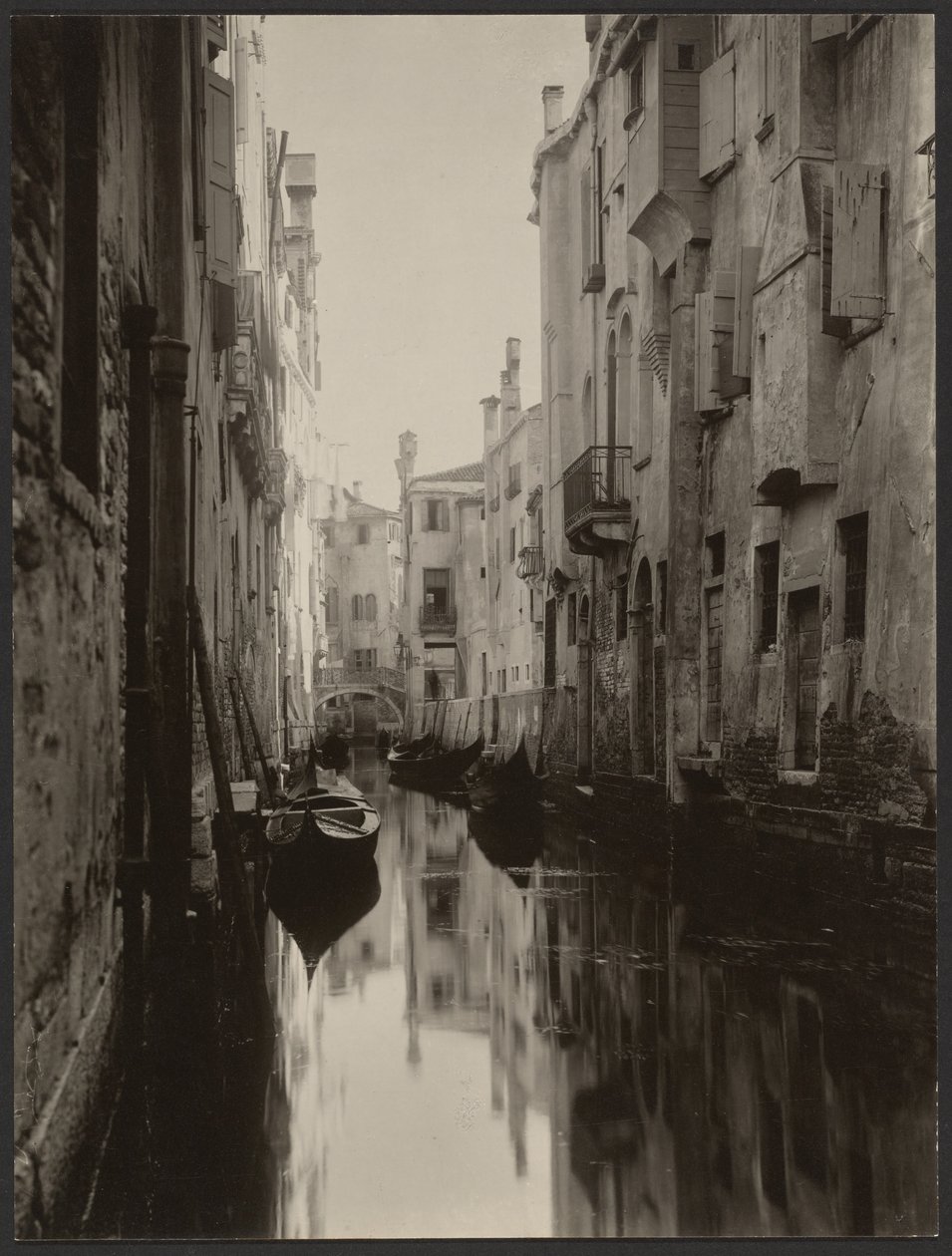 En venetiansk kanal af Alfred Stieglitz