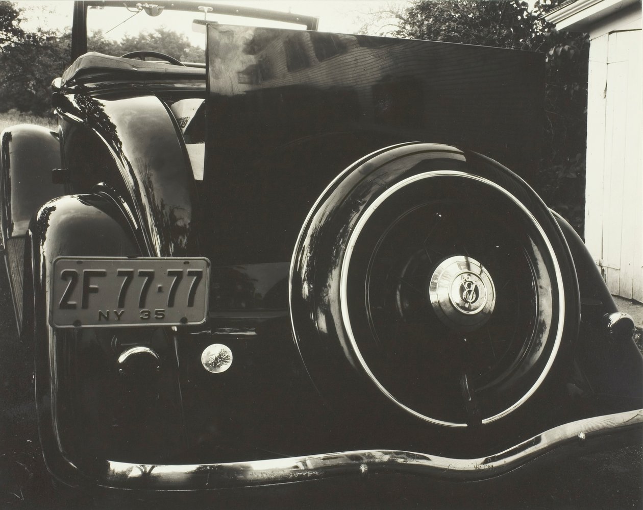 Bil 2F-77-77, 1935. af Alfred Stieglitz