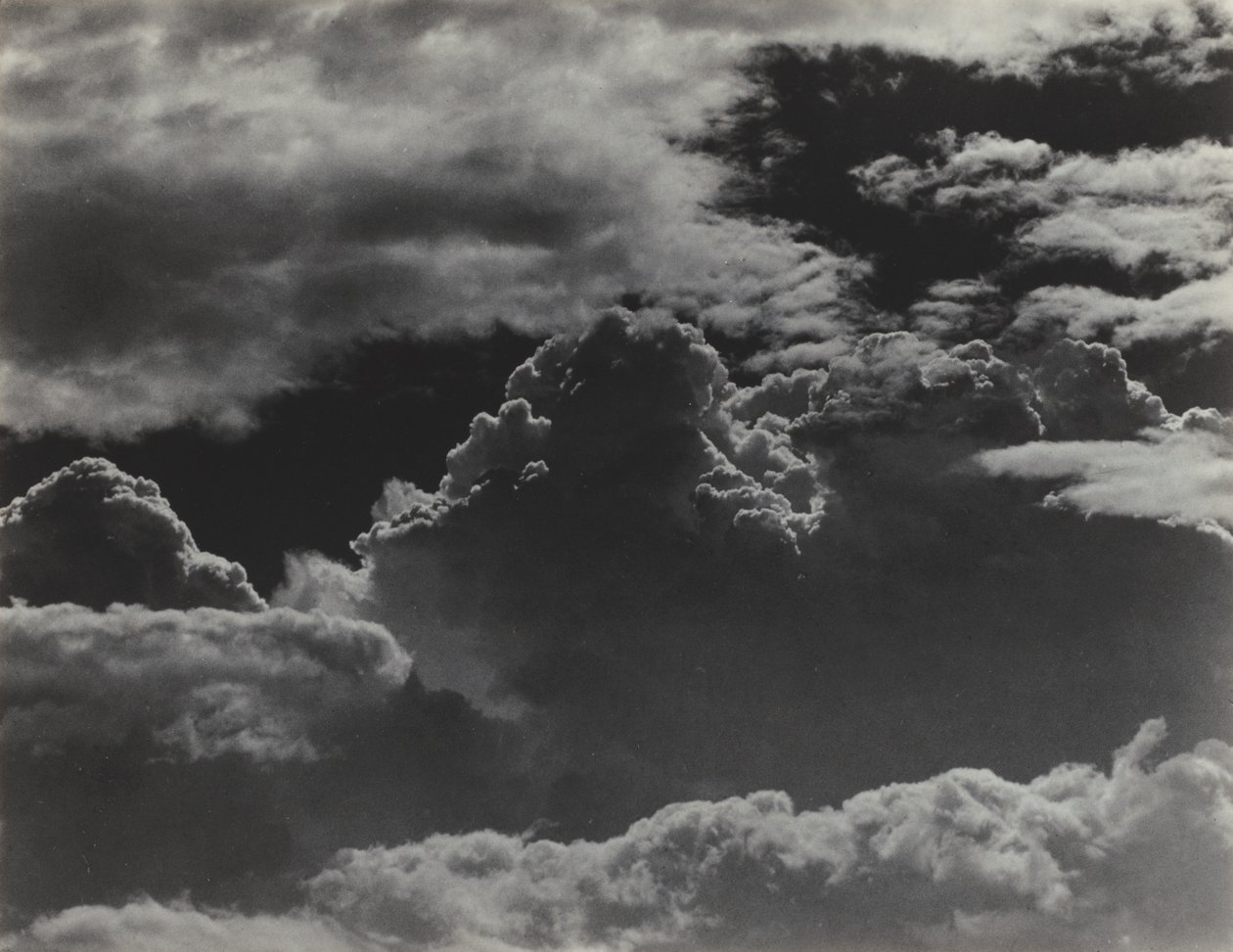 Skyer eller tilsvarende af Alfred Stieglitz