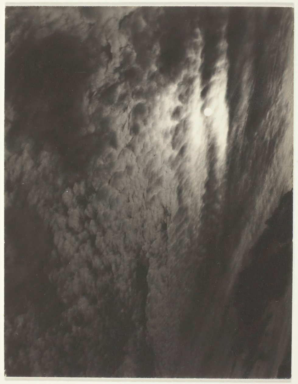 Tilsvarende, fra Set A Third Set, Print 2, 1929. af Alfred Stieglitz