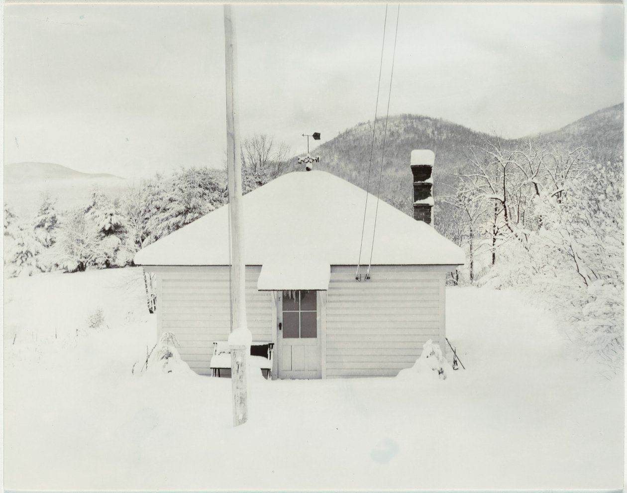 Først sne og det lille hus af Alfred Stieglitz