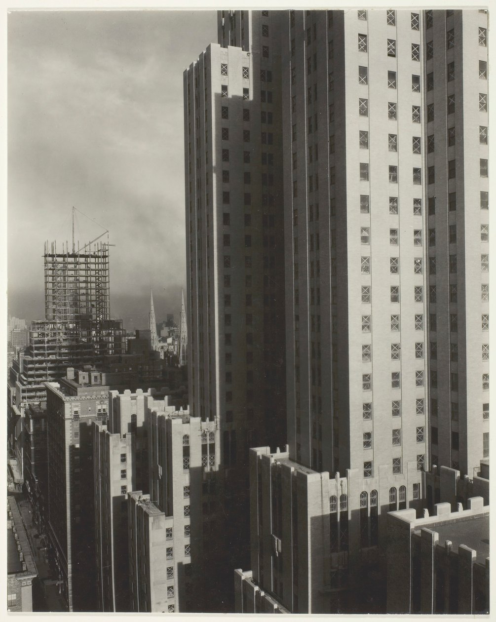 Fra mit vindue på Shelton, West, 1931. af Alfred Stieglitz