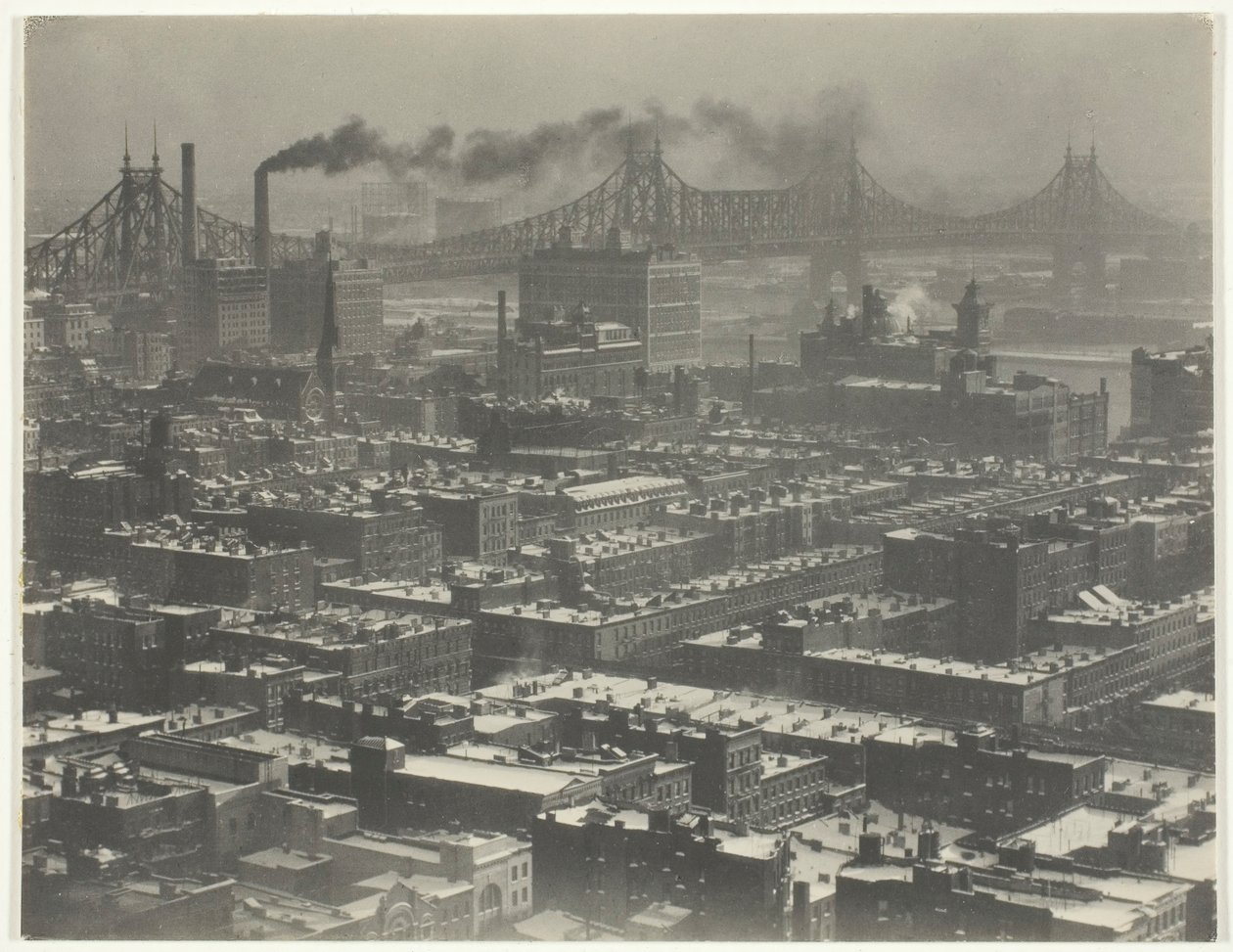 Fra værelse 3003 - The Shelton, New York, Looking Northeast, 1927. af Alfred Stieglitz