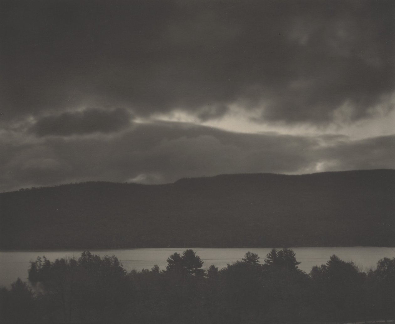 Lake George af Alfred Stieglitz