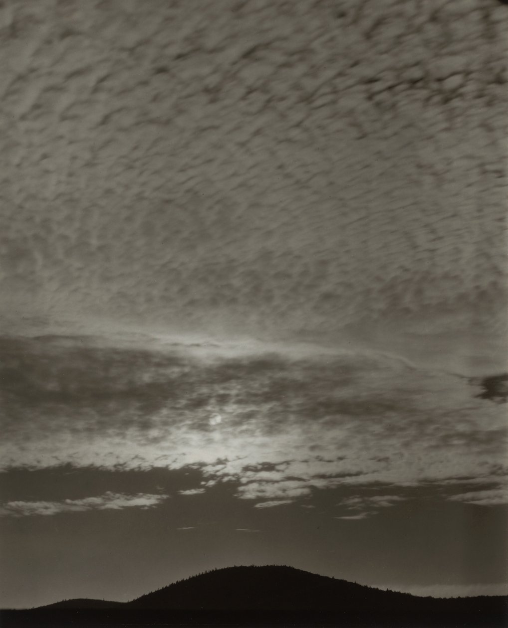 Musik – En serie på ti skyfotografier, nr. X af Alfred Stieglitz