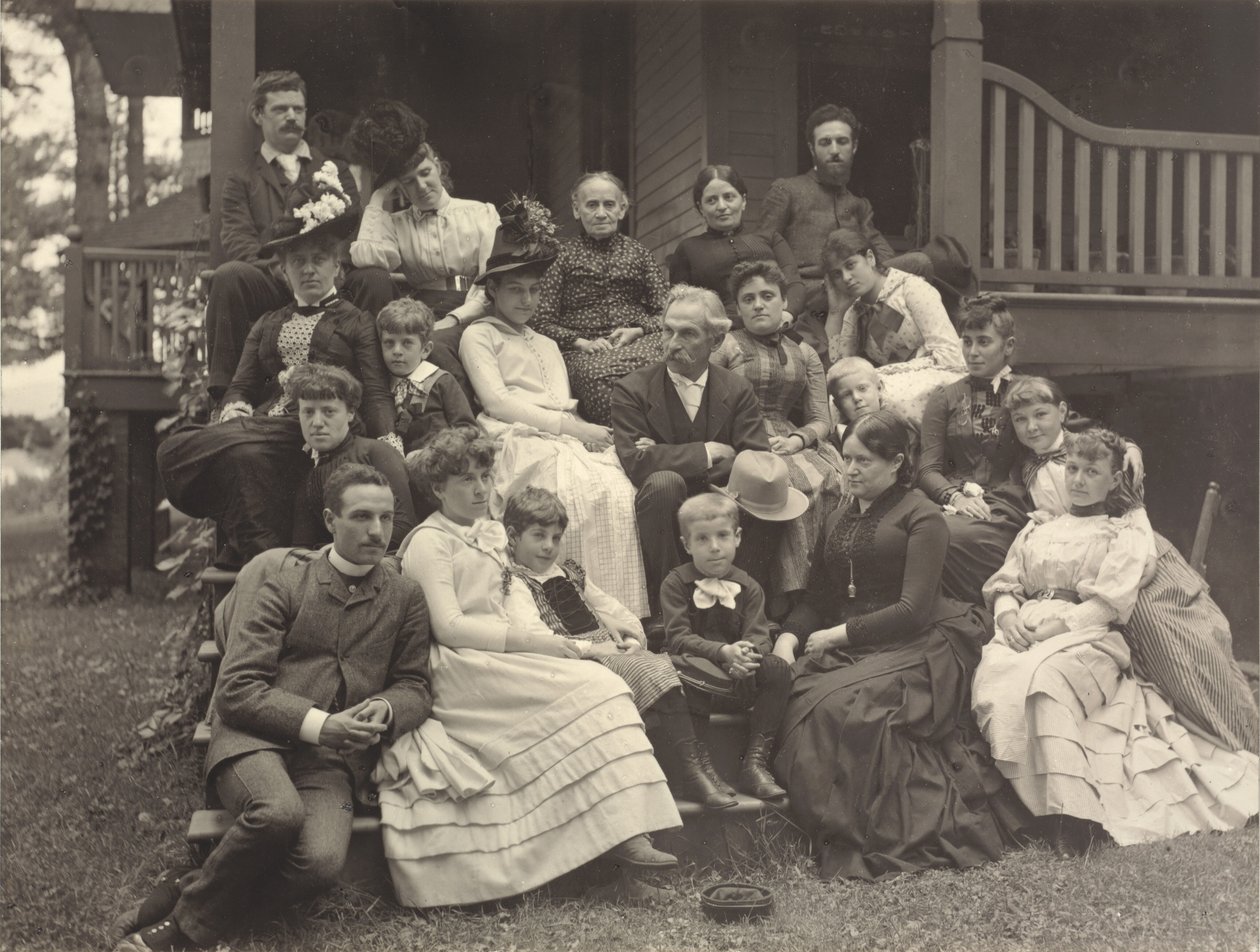 Familien Stieglitz i Oaklawn ved Lake George af Alfred Stieglitz