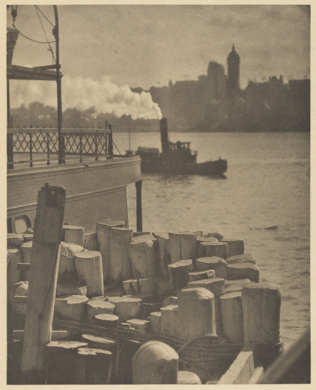 Byen på den anden side af floden af Alfred Stieglitz
