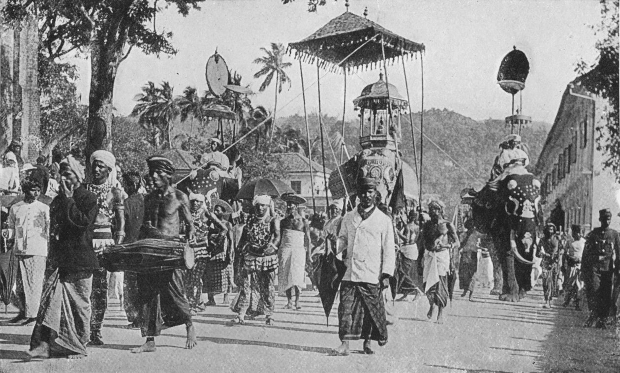Kandy. Perahera Prcession Passing, c1890, 1910 af Alfred William Amandus Plate