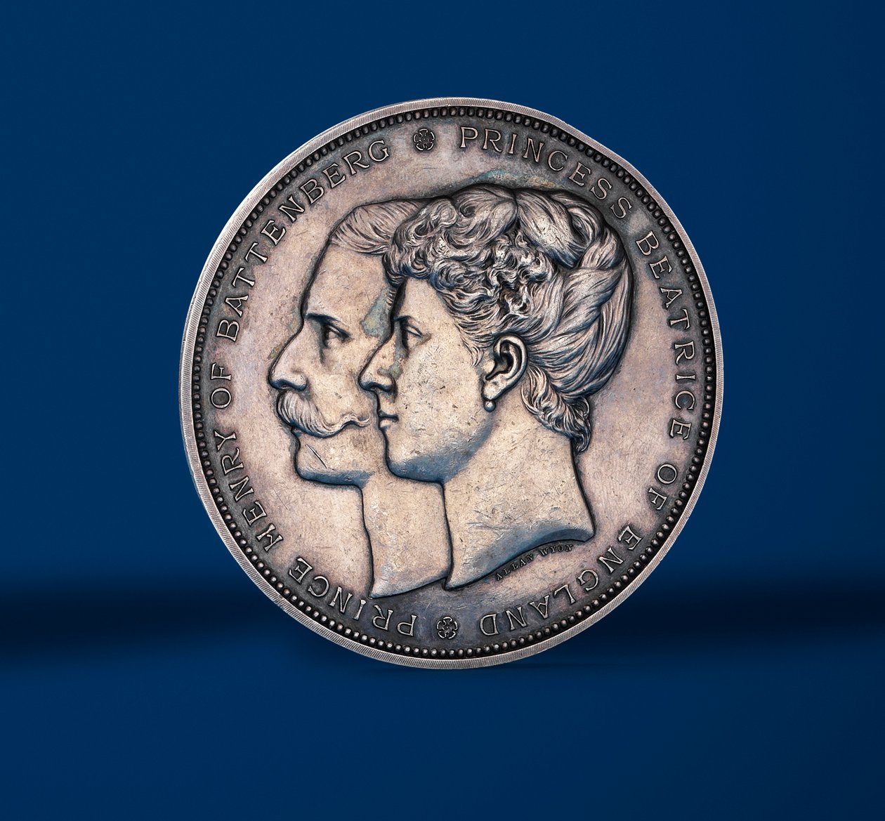 Medalje til minde om brylluppet mellem prinsesse Beatrice og prins Henrik af Battenberg, 1885 (sølv) (forsiden af 419675) af Alfred and Wyon, Joseph Shephard Wyon