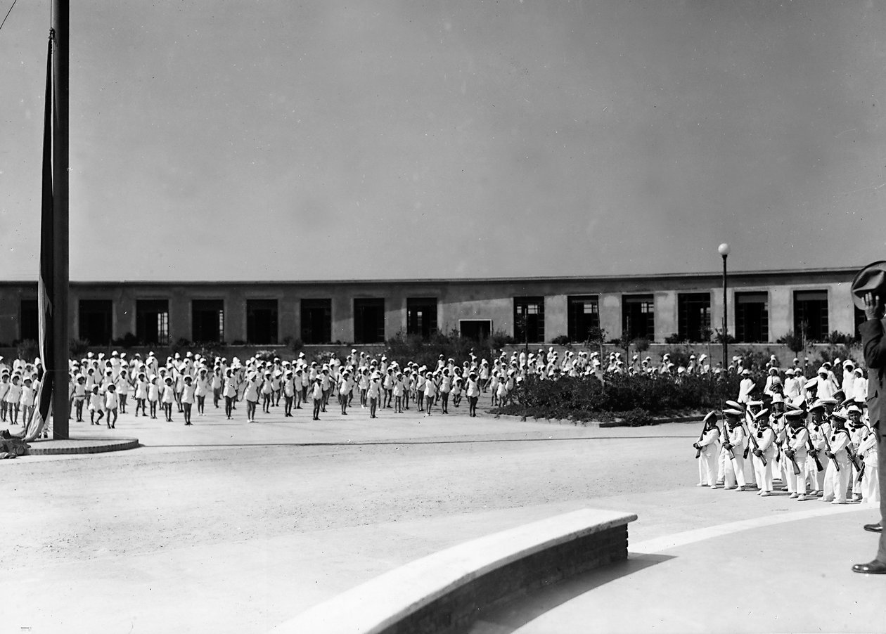 Villa Rosa Maltoni Mussolini: træning af unge studerende (s/h foto) af Fratelli Alinari