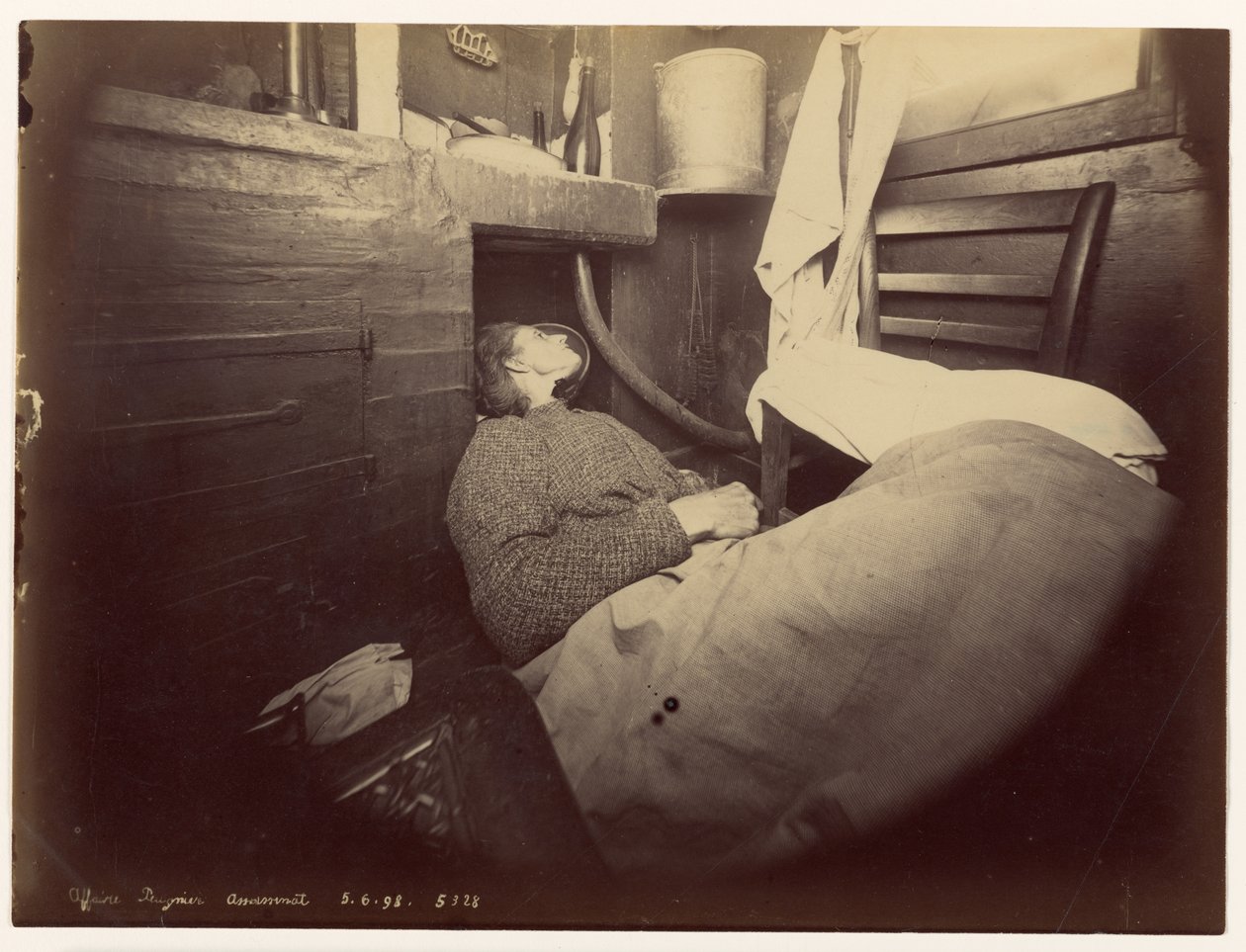 Peugniez-sagen ... Lig af Bertrand-kvinde fundet af Alphonse Bertillon