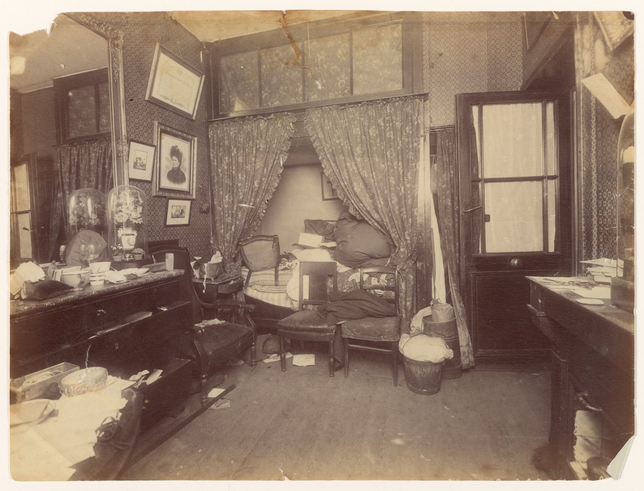 Mordet på enken Limoy (Udsigt fra logen) af Alphonse Bertillon
